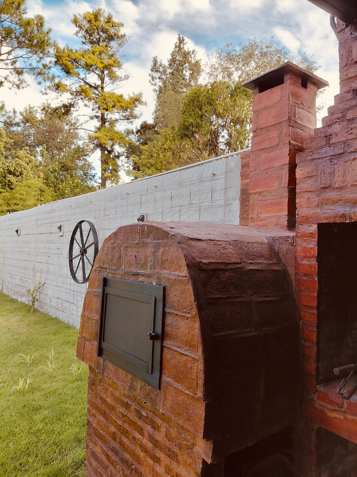 Quincho con horno y parrilla